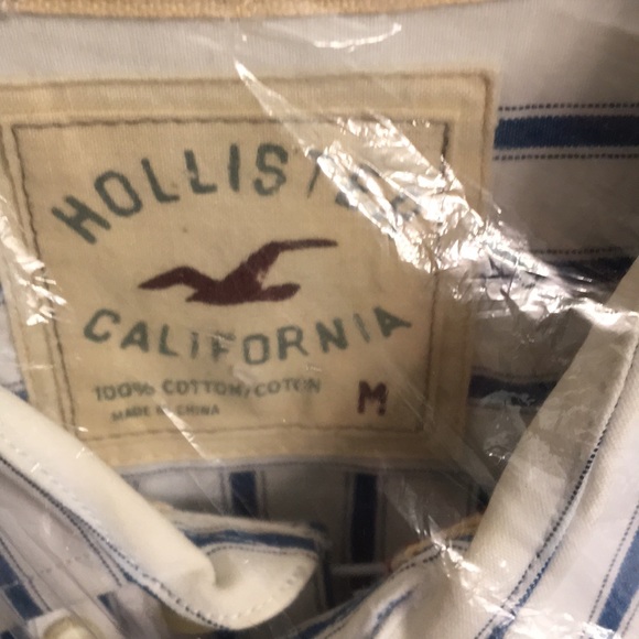 Hollister fitted dress shirt. - Picture 2 of 2